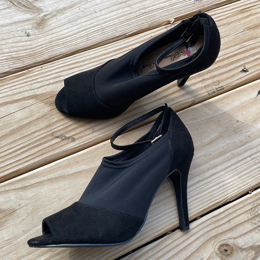 Penny Loves Kenny Freestyle Black Peep Toe Ankle Strap Heels Women’s Size 6